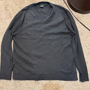 Eddie Bauer Men's Dark Gray V-Neck Cashmere Sweater